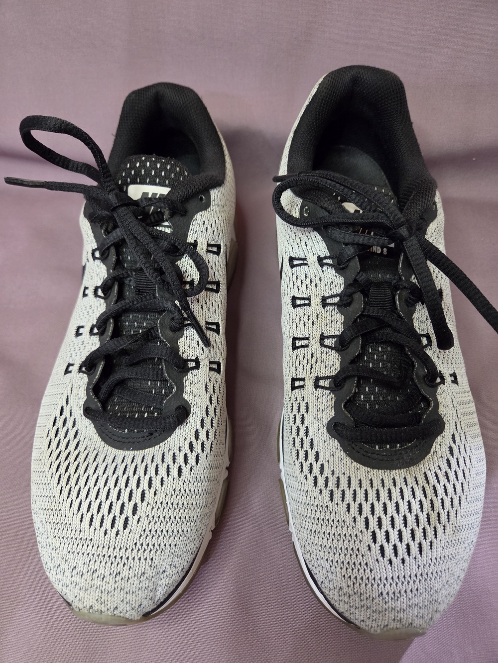 Nike Air Max "Tailwind 8 Oreo" white and black running shoes.  Women's 9